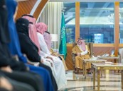 أمير المنطقة الشرقية يطلع على برامج “إخاء”