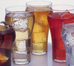 تراكم الدهون على الكبد.. تحذير طبي من الإفراط في مشروبات “الدايت” والمحليات الصناعية