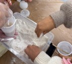 ورشة “فنّ الجبس” تعزّز الإبداع الفني لدى طالبات نادي الرائدة الأسرية بالمبرز