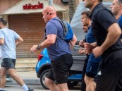 بالفيديو.. الرئيس الفرنسي يمارس رياضة الركض في شوارع الإسكندرية وسط المارة