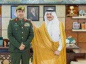 أمير الشرقية يستقبل مدير جوازات المنطقة بمناسبة ترقيته