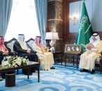محافظ الأحساء يطّلع على جهود وبرامج بنك التنمية الاجتماعية بالمحافظة