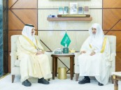 بمناسبة تعيينه.. أمير الشرقية يستقبل رئيس المحكمة التجارية بالدمام