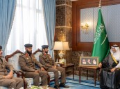 محافظ الأحساء يقلّد مدير شرطة المحافظة وعددًا من الضباط رتبهم الجديدة