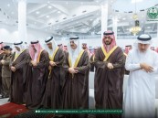 أمير الشرقية يؤدي صلاة الميت بالدمام على شهداء حادث سقوط المروحية