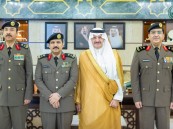 أمير الشرقية يقلّد مدير مرور المنطقة ومساعد مدير الشرطة لشؤون الأمن رتبتيهما الجديدتين (لواء)