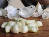 حارس الكلى الطبيعي.. لماذا يوصي الأطباء بإدراج الثوم في غذائك؟