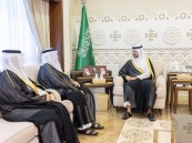 نائب أمير الشرقية يستعرض مع أمين المنطقة أبرز المشاريع التنموية والخدمية