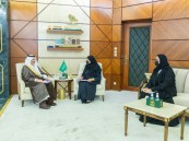 أمير الشرقية يطلع على برامج ومبادرات جمعية مشاعل الخير لتنمية المرأة