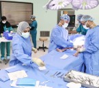 جراحة معقدة في مستشفى سليمان الحبيب تنقذ طفلاً من فقدان مفصلي الورك
