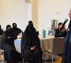 د. فاطمة الملا تقدم ورشة «ثقافة الجودة» لحرفيات «فتاتي» بالأحساء