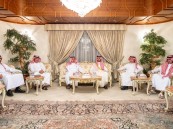 نائب أمير الشرقية يقدم التعازي لأسرة آل مبارك