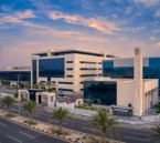 بالروبوت الجراحي.. نجاح عملية دقيقة لمريض ثلاثيني في مستشفى المواساة