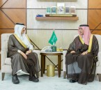 أمير الشرقية يستقبل الرئيس التنفيذي لمطارات الدمام ويطّلع على أبرز إنجازاتها