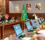 محافظ الأحساء يناقش خطط الطوارئ والاستعدادات الوقائية لموسم السيول