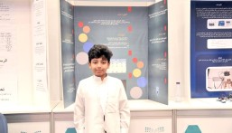 طالب سعودي يبتكر جهازاً منزلياً لتحليل السكر