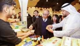 سفير اليابان .. إقامة مهرجانات للتمور تؤكد على أهميتها في المملكة والعالم