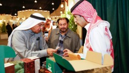 مختصين : صناعات التمور التحويلية ” ضيافة رسمية ” في الفنادق والمقاهي