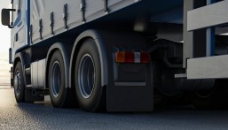 المرور: غرامة عدم التزام الشاحنات والمعدات الثقيلة بالمسار الأيمن تصل إلى 6000 ريال
