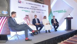 “المحادثات التجارية” للقنصلية الأمريكية تحفز التعاون في مجال الطاقة الخضراء