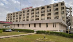 في الأحساء… عملية الثلاث ساعات تعيد الحركة لمريضة الشلل