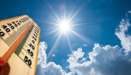باحث في الطقس يكشف موعد تراجع درجات الحرارة و”فرص الأمطار”