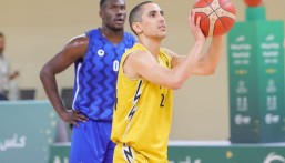 الأهلي والهلال في نهائي السلة