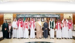 أمير الشرقية يستقبل طلاب من التعليم بمناسبة حصولهم على جوائز في المهارات الثقافية 