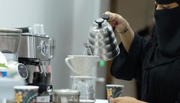 بمشاركة 17 مستفيدة.. جمعية البر بالأحساء تختتم برنامج “الباريستا”