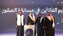  الأمير سعود بن طلال يرعى ختام مهرجان الصقور بالأحساء