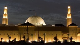 ما هي عقوبة الإعلان التسويقي في المساجد؟.. قانوني يوضح