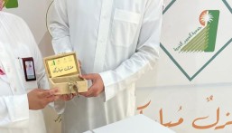 العيون الخيرية تسلم الوحدة السكنية الثامنة لأسرة مستفيدة