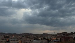 تنبيه من أمطار وصواعق رعدية على الأحساء وأجزاء بالشرقية