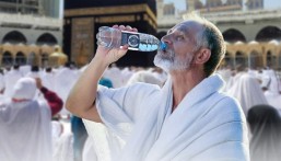 تجمع الأحساء الصحي يُقدم نصائح مهمة للحجاج حول شرب الماء