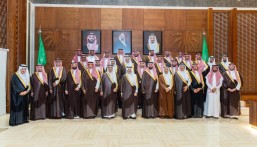 أمير المنطقة الشرقية يكرّم المانحين لحملة “جود المناطق” بعد توفير 459 وحدة سكنية