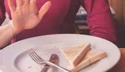 دراسة للشباب: احذروا.. مخاطر غير متوقعة لمن يهملون وجبة الإفطار