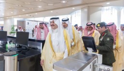 نقلة رقمية بمطار الملك فهد.. أمير الشرقية يدشن البوابات الإلكترونية للمسافرين