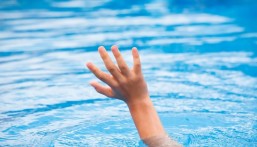 في الخبر.. إنقاذ امرأة من الغرق في أثناء السباحة