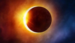 الأحد المقبل.. خسوف كلي للقمر في سماء السعودية