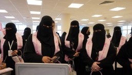 تحت شعار ”رايتك وردية“.. حملة مكثفة للكشف عن سرطان الثدي في الشرقية