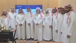 جمعية الطرف الخيرية تنظم لقاءً إثرائيًا بعنوان  “دور الباحث الاجتماعي في تطوير خدمات المستفيدين”