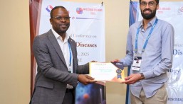 الدكتور “الحمودي” يحصد المركز الأول لأفضل عرض شفهي في المؤتمر الدولي للأمراض المعدية بدبي