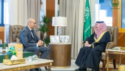 سمو أمير الشرقية يستقبل سفير جمهورية باكستان الإسلامية لدى المملكة