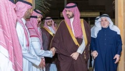 نائب أمير المنطقة الشرقية يقدّم التعازي لأسرة العثمان
