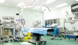 بعد كسر حاجز 5 ملايين خدمة في 2025.. مستشفى الملك فهد بالهفوف يعزز “الجراحة الروبوتية”