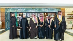 أمير المنطقة الشرقية يستقبل مدير الأحوال المدنية ويطّلع على التقرير السنوي