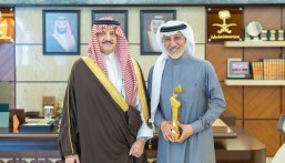 أمير الشرقية يستقبل الفنان عبدالمحسن النمر بمناسبة فوزه بجائزة “جوي أووردز”