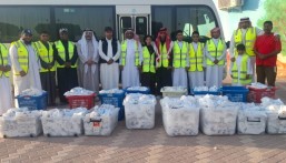 بالصور.. جمعية العيون التطوعية توفر 520 وجبة إفطار صائم