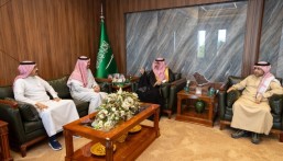 أمين الأحساء يلتقي فريق منصة “أمان” لتعزيز الوعي بالأمن السيبراني