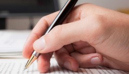  أسماء الشمراني تكتب: متى ترد شهادة القريب في المحاكم؟